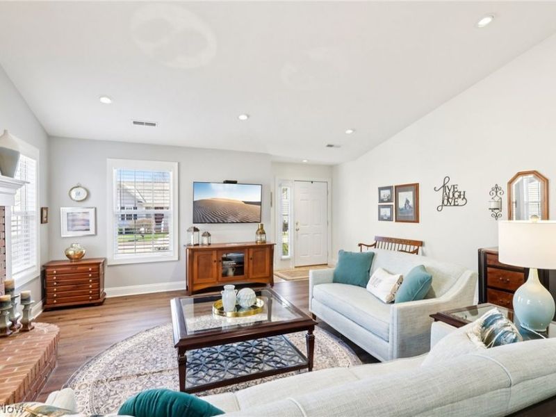 205 Bridgewater Lane, Chardon, OH 44024 Photo 7