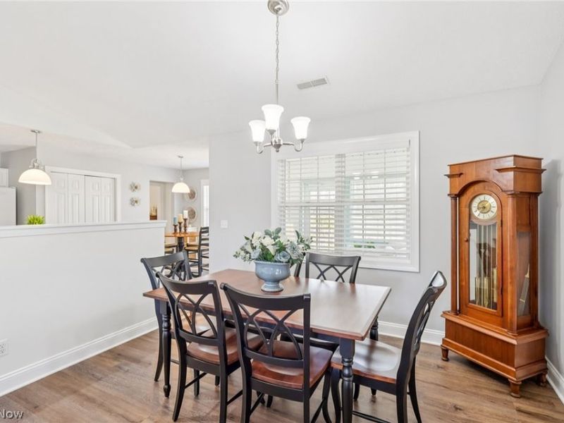 205 Bridgewater Lane, Chardon, OH 44024 Photo 9