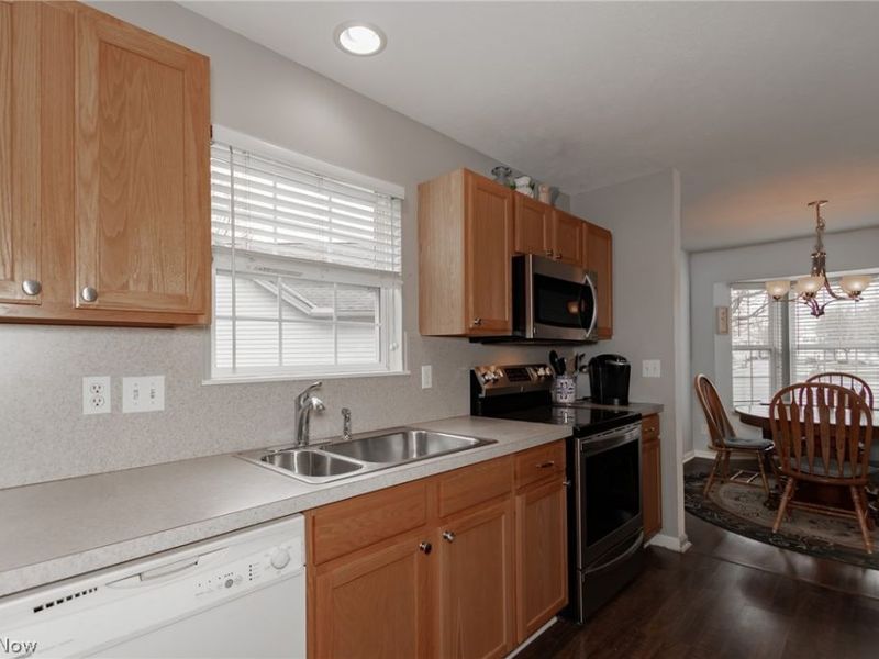 640 Beacon Drive, Painesville, OH 44077 Photo 9