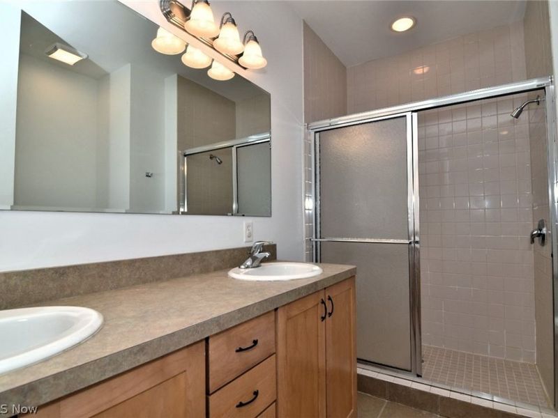 3215 Euclid Heights Boulevard, Cleveland Heights, OH 44118 Photo 17