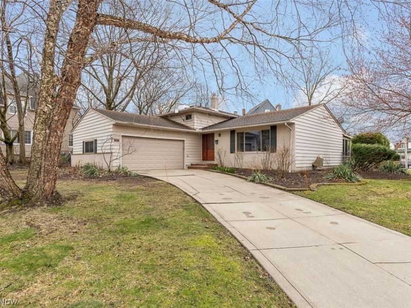 2990 Hampton Road, Cleveland, OH 44120 Photo 1