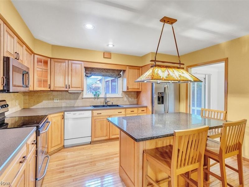 2990 Hampton Road, Cleveland, OH 44120 Photo 11