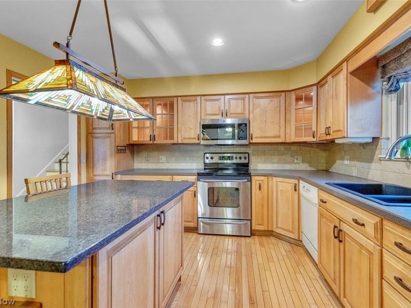 2990 Hampton Road, Cleveland, OH 44120 Photo 12