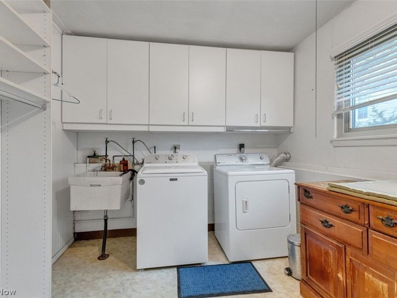 2990 Hampton Road, Cleveland, OH 44120 Photo 20