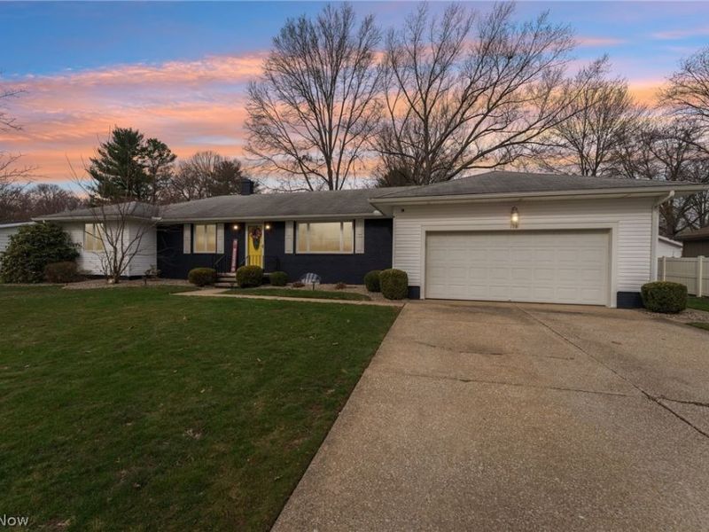 178 Benson Road, Fairlawn, OH 44333 Photo 2