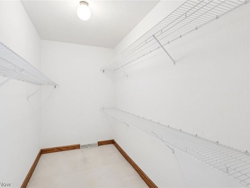 2800 Valley Road, Cuyahoga Falls, OH 44223 Photo 26