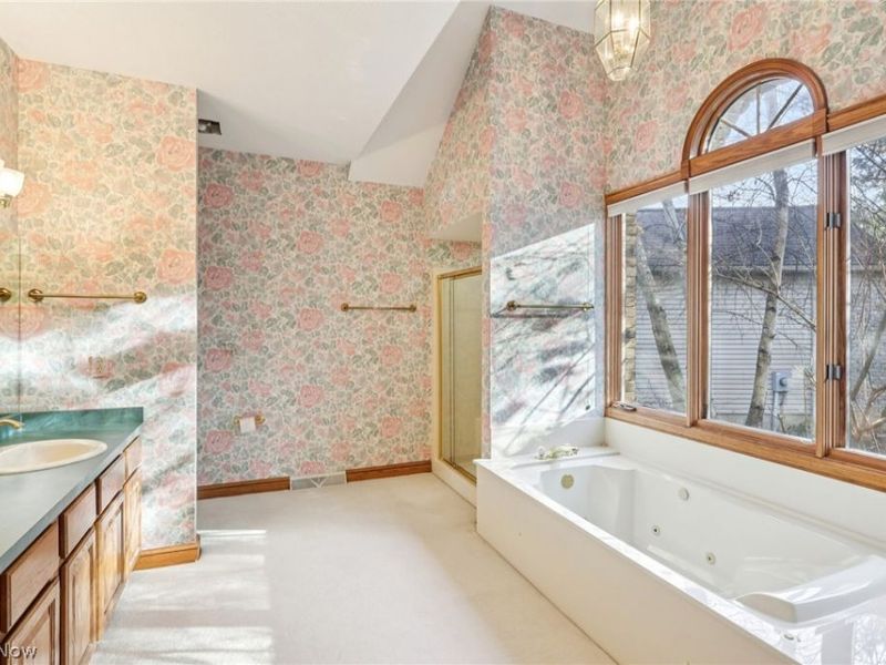 2800 Valley Road, Cuyahoga Falls, OH 44223 Photo 29