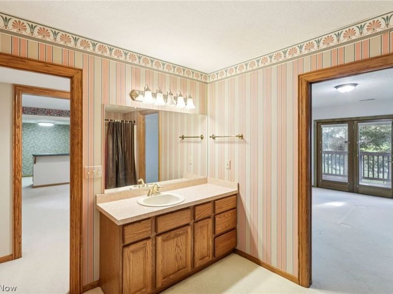 2800 Valley Road, Cuyahoga Falls, OH 44223 Photo 43