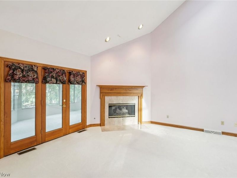 2800 Valley Road, Cuyahoga Falls, OH 44223 Photo 7