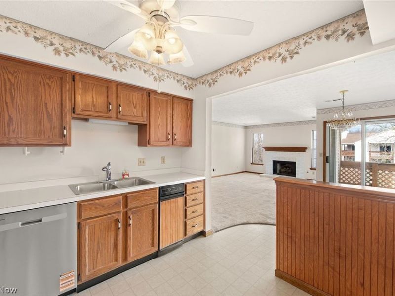 1304 Cedarwood Drive, Unit D3, Westlake, OH 44145 Photo 12