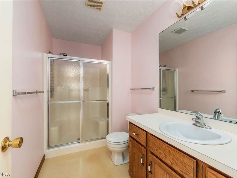 1304 Cedarwood Drive, Unit D3, Westlake, OH 44145 Photo 20