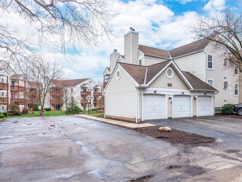1304 Cedarwood Drive, Unit D3, Westlake, OH 44145 Photo 4