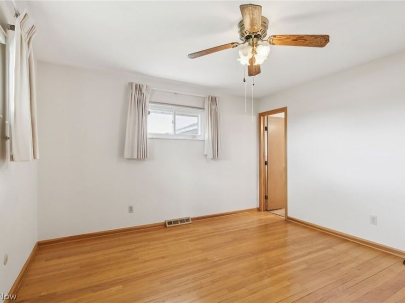 1608 Jacqueline Drive, Parma, OH 44134 Photo 16