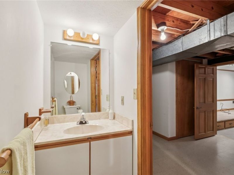 1608 Jacqueline Drive, Parma, OH 44134 Photo 28