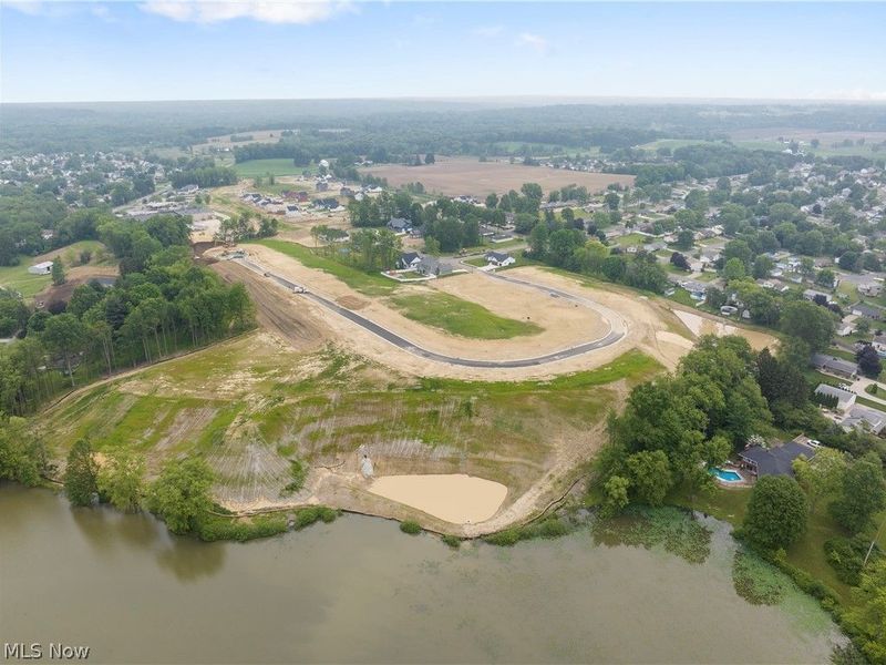 537 E Lakewood Drive, Canal Fulton, OH 44614 Photo 15