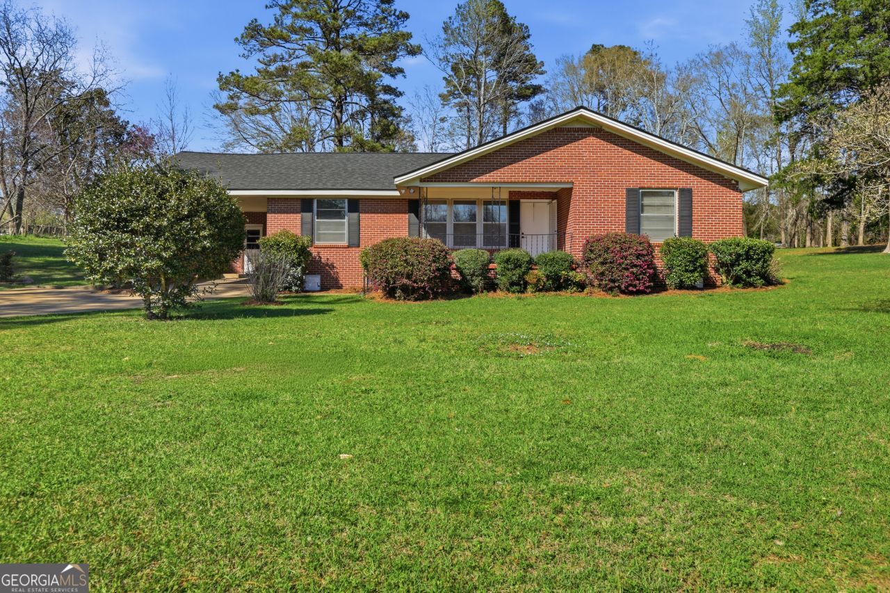 182 Lower Lovelace Road, West Point, GA 31833 Main Photo