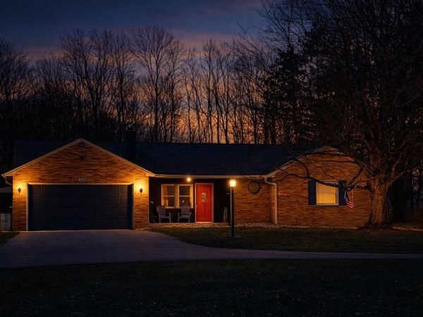 744 E Hanley, Mansfield, OH 44903