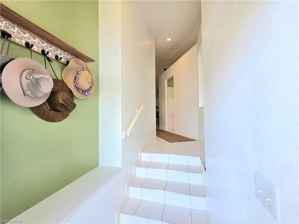 12070 Summergate CIR, Unit 201, FORT MYERS, FL 33913