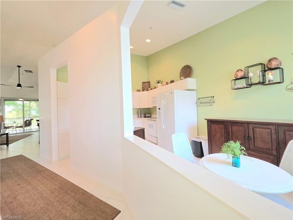 12070 Summergate Cir, Unit 201, Fort Myers, FL 33913 Photo