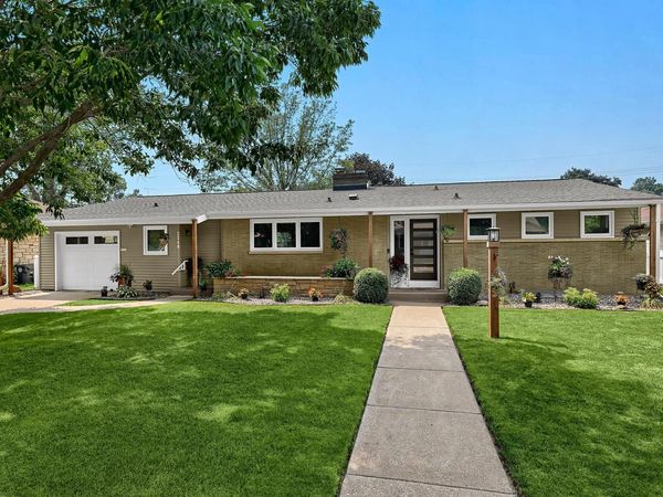 2248 Sisson DRIVE, La Crosse, WI 54601