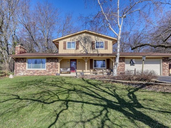 N51W27550 Lettie LANE, Pewaukee, WI 53072