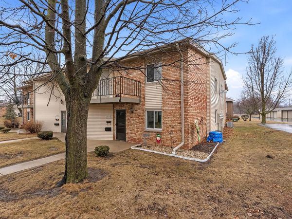 W168N11519 El Camino DRIVE, Germantown, WI 53022