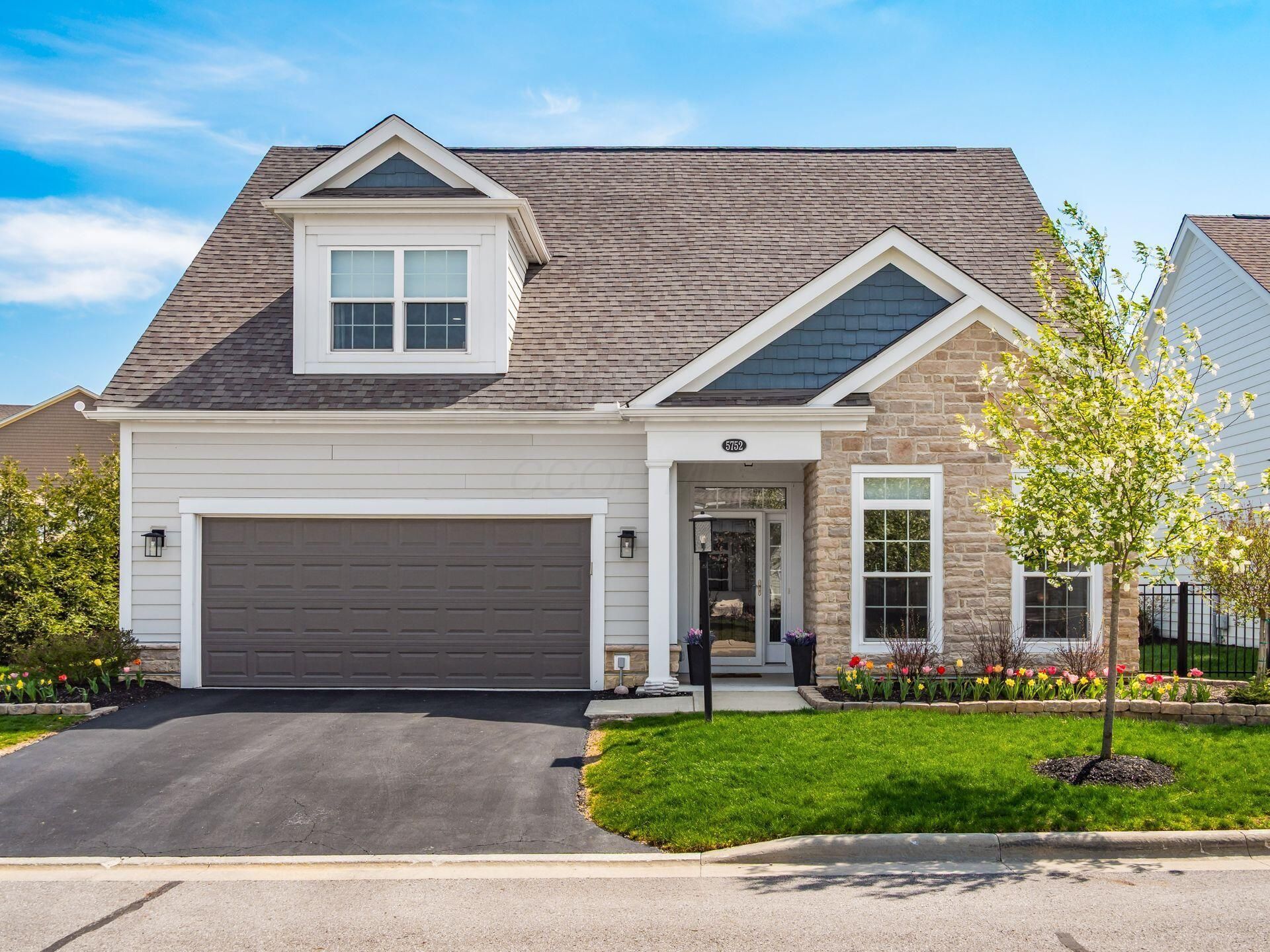 5752 Caulfield Lane, Unit 25, Dublin, OH 43016 Main Photo