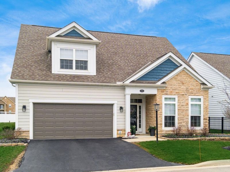 5752 Caulfield Lane , Unit 25, Dublin, OH 43016 Photo 2