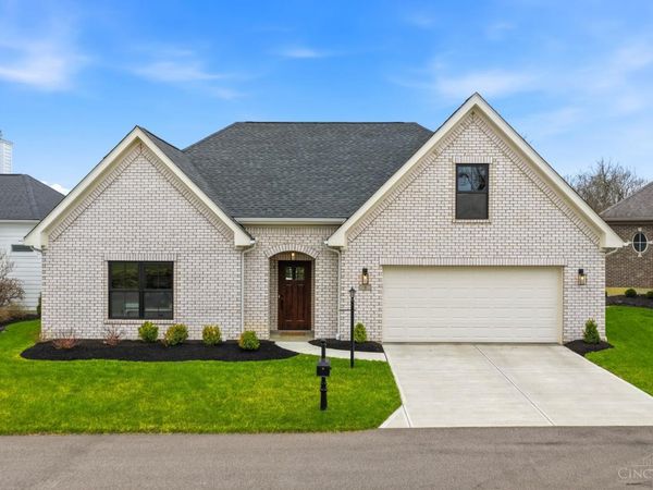 3 Rogan Drive, Glendale, OH 45246