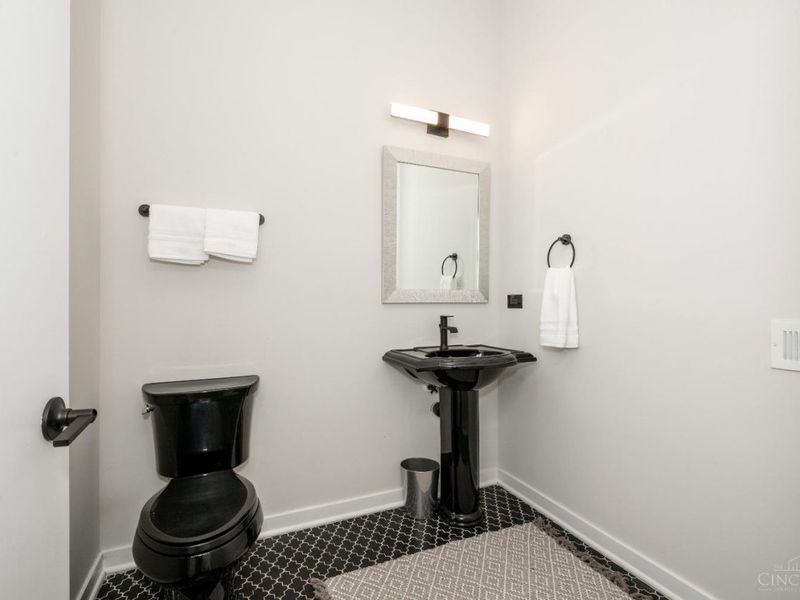 419 E Thirteenth Street, Cincinnati, OH 45202 Photo 15