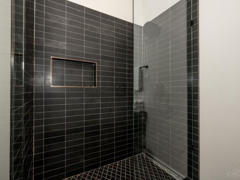 419 E Thirteenth Street, Cincinnati, OH 45202 Photo 37