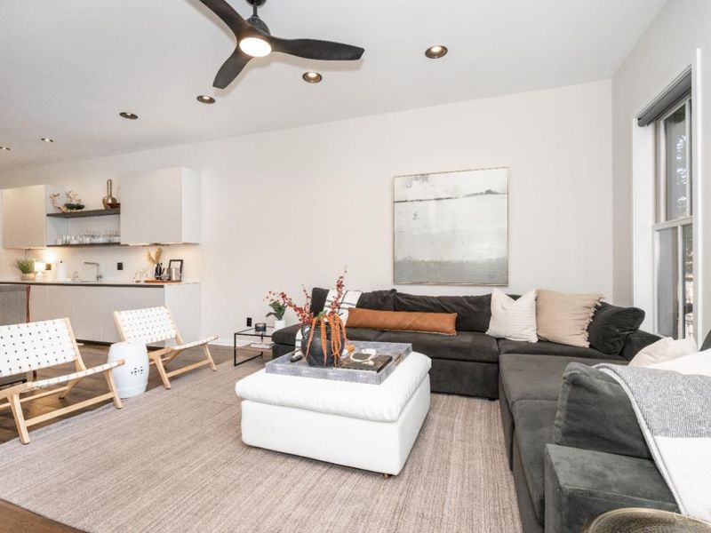 419 E Thirteenth Street, Cincinnati, OH 45202 Photo 4