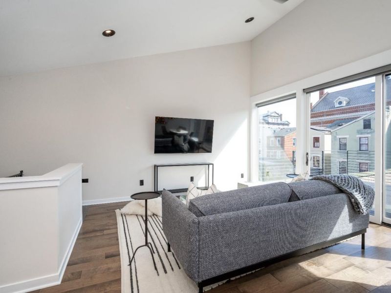 419 E Thirteenth Street, Cincinnati, OH 45202 Photo 51