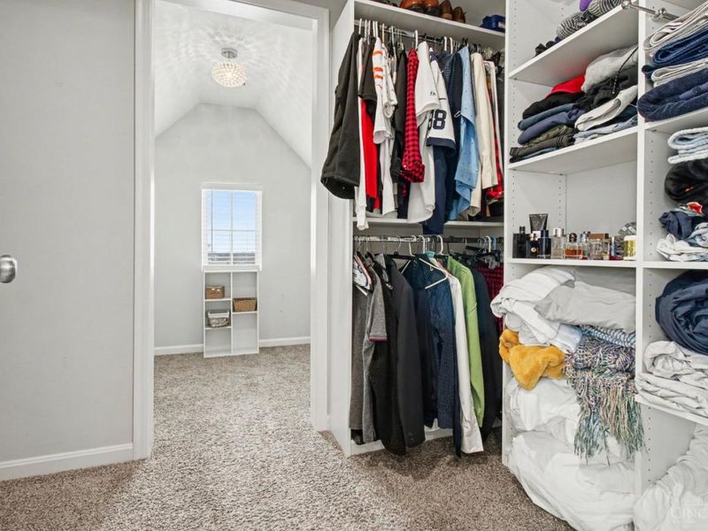 4677 Hampton Pointe Drive, Green Township, OH 45248 Photo 19