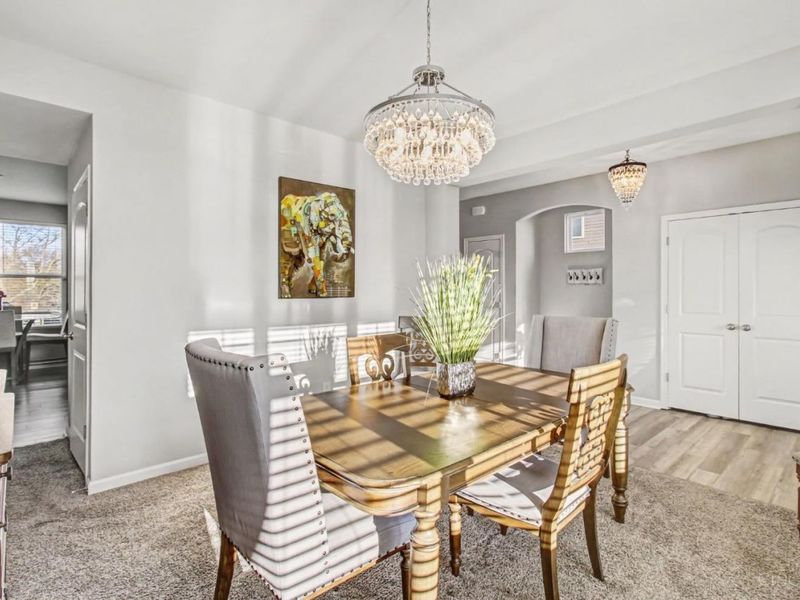 4677 Hampton Pointe Drive, Green Township, OH 45248 Photo 5