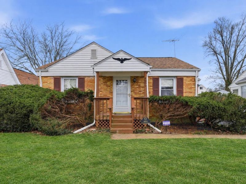 4009 St Johns Terrace, Deer Park, OH 45236 Photo 1