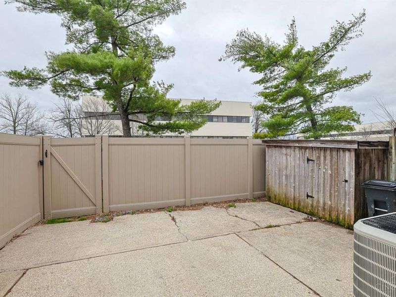 10876 Ponds Lane, Sycamore Township, OH 45242 Photo 16