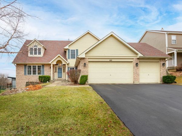 621 Kirkland Drive , Algonquin, IL 60102