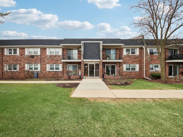 2419 Ogden Avenue , Unit 9, Downers Grove, IL 60515
