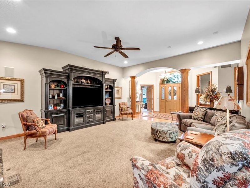 3302 Ashton Drive, Uniontown, OH 44685 Photo 9