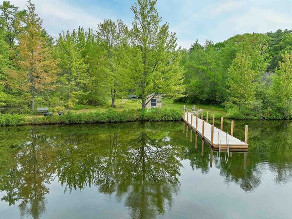 84 Governor Wentworth Highway, Tuftonboro, NH 03853