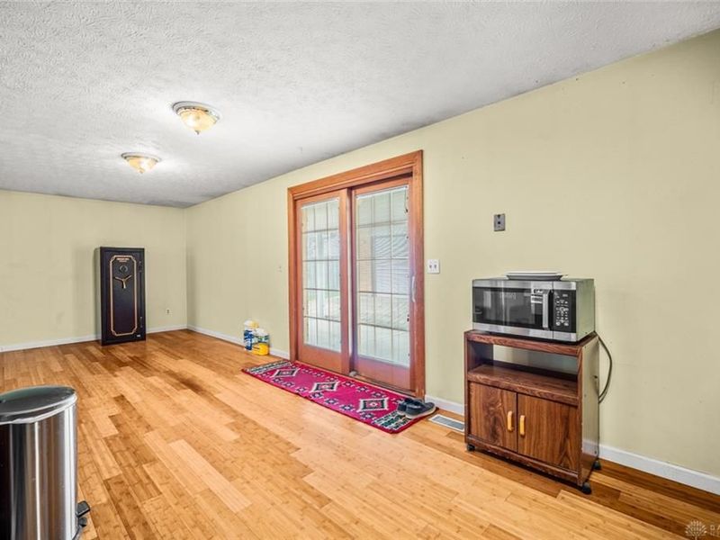 7237 Carmelita Drive, Huber Heights, OH 45424 Photo 10