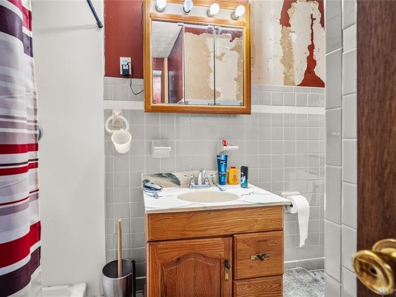 7237 Carmelita Drive, Huber Heights, OH 45424 Photo 17