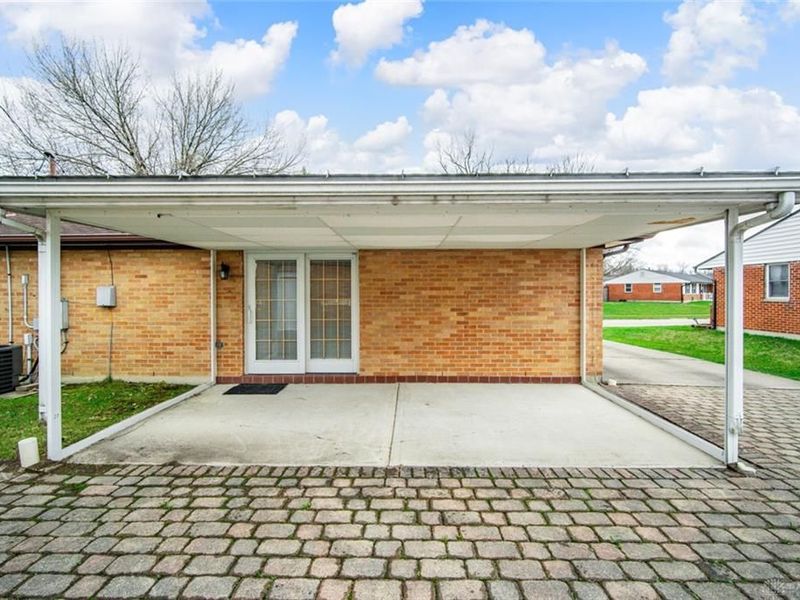 7237 Carmelita Drive, Huber Heights, OH 45424 Photo 24