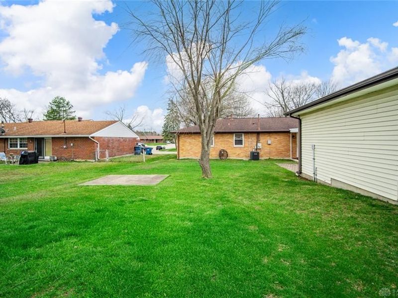 7237 Carmelita Drive, Huber Heights, OH 45424 Photo 27