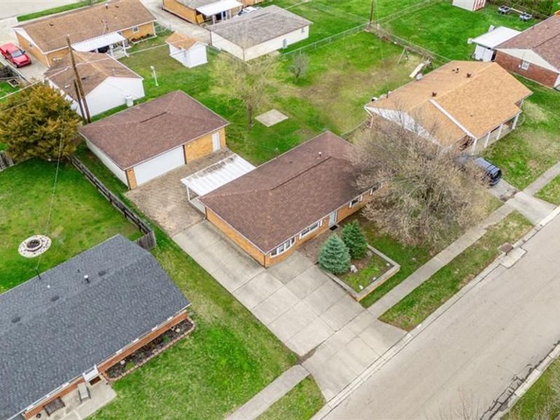 7237 Carmelita Drive, Huber Heights, OH 45424 Photo 33