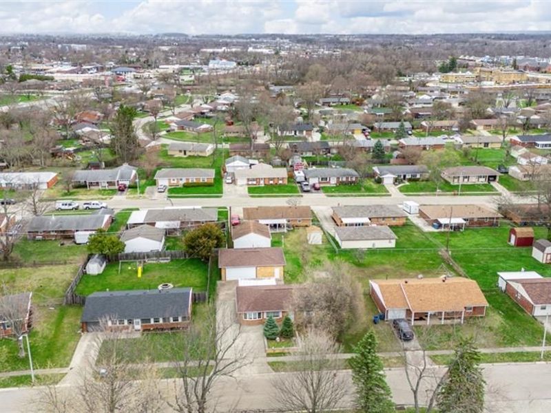 7237 Carmelita Drive, Huber Heights, OH 45424 Photo 35