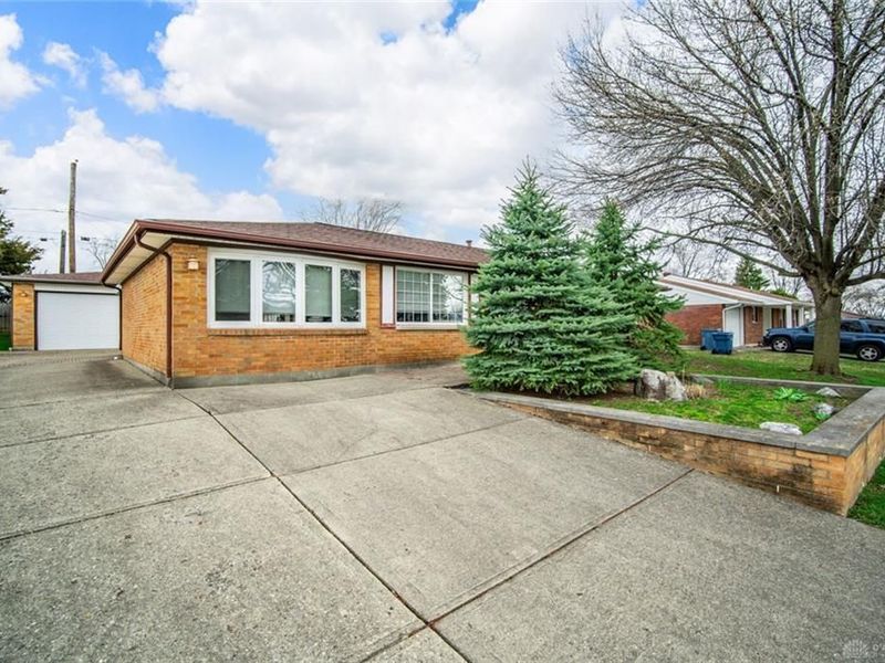 7237 Carmelita Drive, Huber Heights, OH 45424 Photo 36