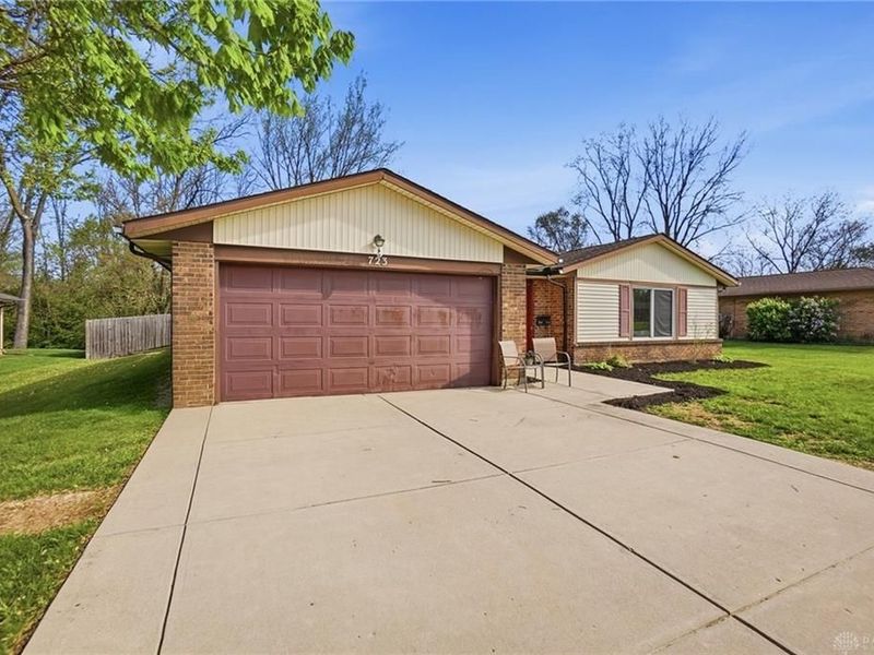 723 W Alkaline Springs Road, Vandalia, OH 45377 Photo 4