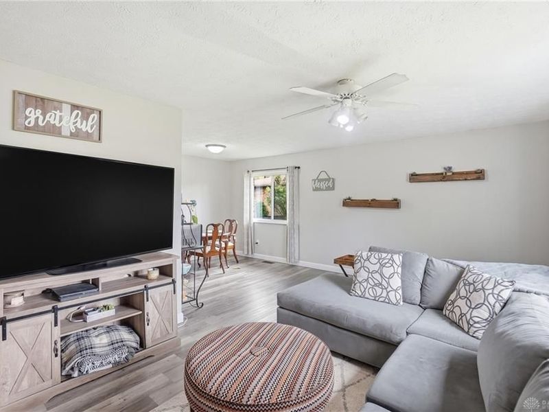 723 W Alkaline Springs Road, Vandalia, OH 45377 Photo 6